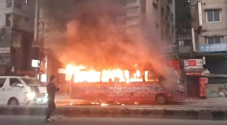 Two buses torched in Dhaka