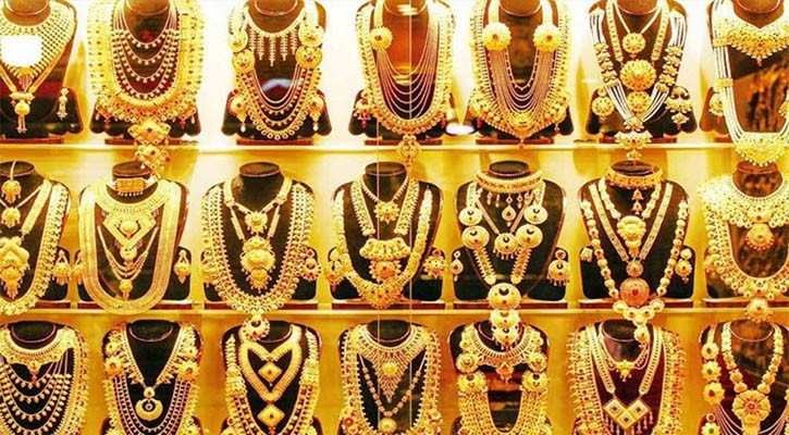 Gold prices fall in Bangladesh