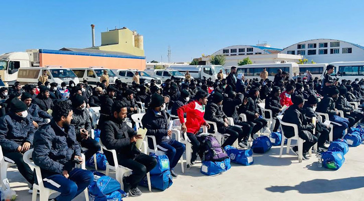 170 Bangladeshis flown home from Libya detention