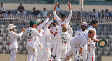 Bangladesh 2 wickets away from big win over Ireland