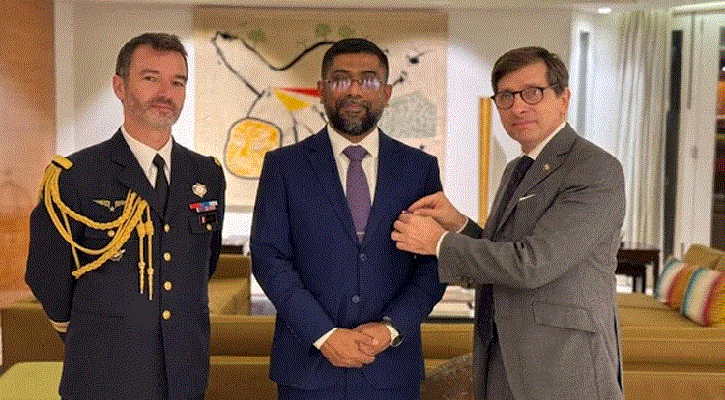 Bangladeshi army officer receives French ‘National Defense Medal–Gold’