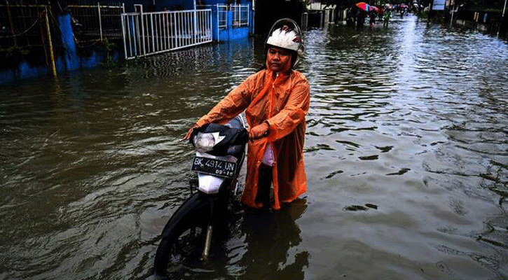 Dozens dead as floods ravage Southeast Asia