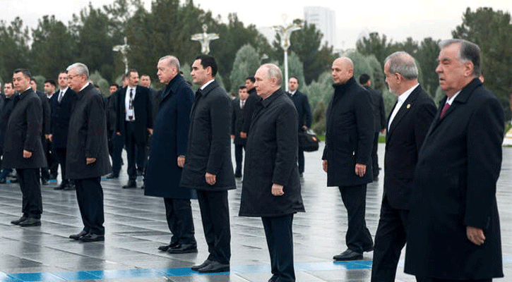 Russia, Turkiye, Iran presidents in Turkmenistan for rare summit