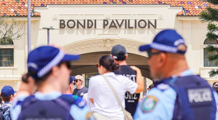 Naveed Akram charged with 15 Bondi murders