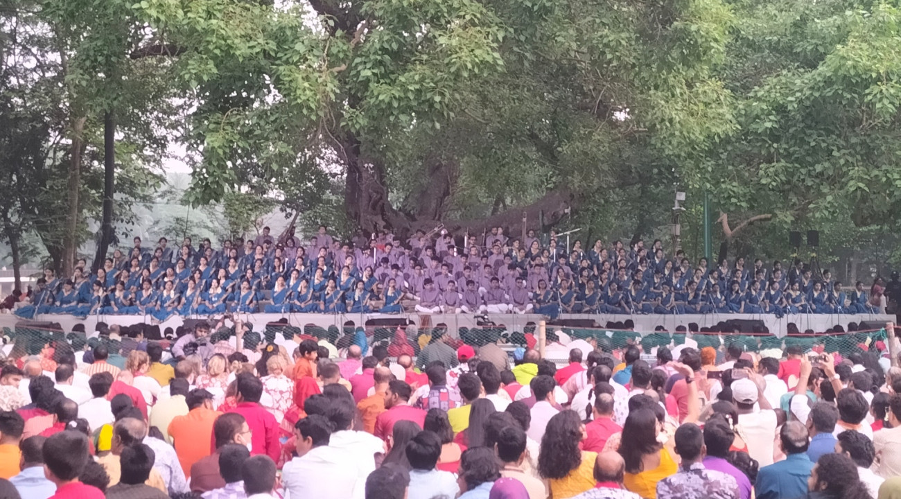 Chhayanaut ushers in Pahela Baishakh at Ramna Batamul