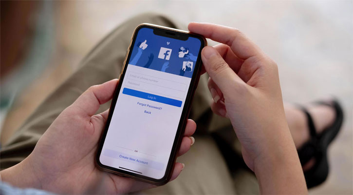 Legal notice seeks social media ban for under-16s