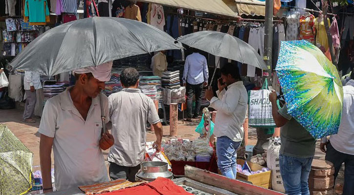 Heatstroke kills 16 in India as temperatures climb