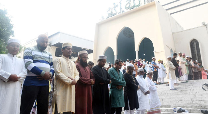 Five Eid jamaats held at Baitul Mukarram