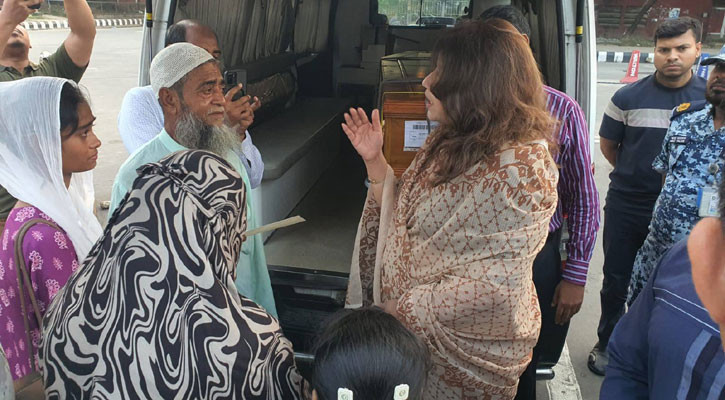 Shama receives body of Bangladeshi killed in Iraq strike