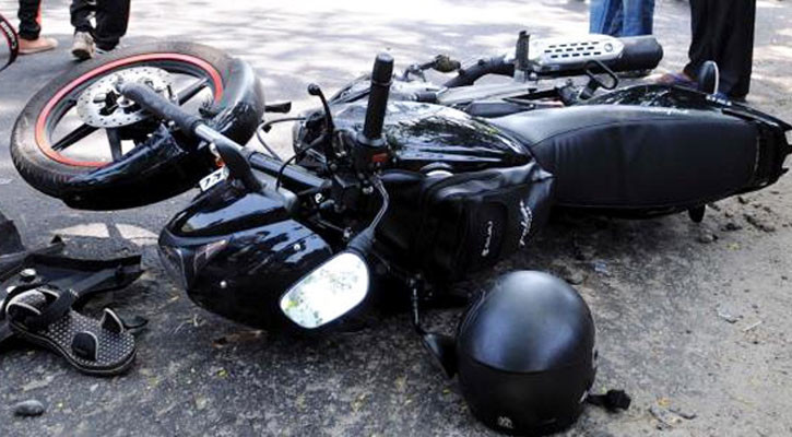 Three motorcyclists killed in Natore truck crash