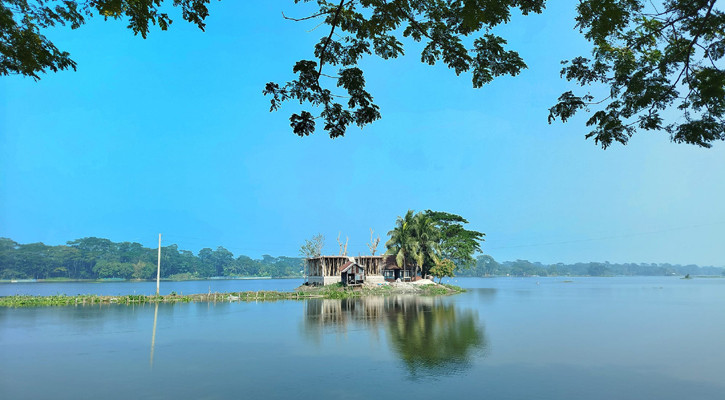 Mild heat wave to continue in parts of Bangladesh