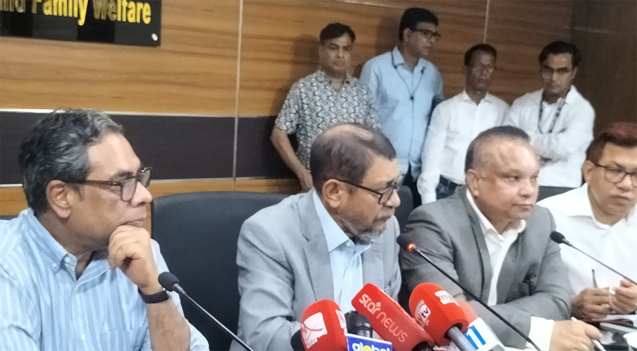 Govt to train doctors, launch drives to tackle dengue