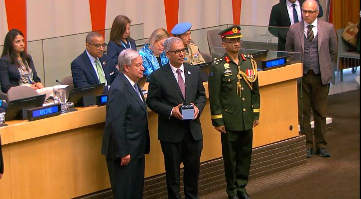 Six Bangladeshi peacekeepers honoured with Dag Hammarskjöld Medal