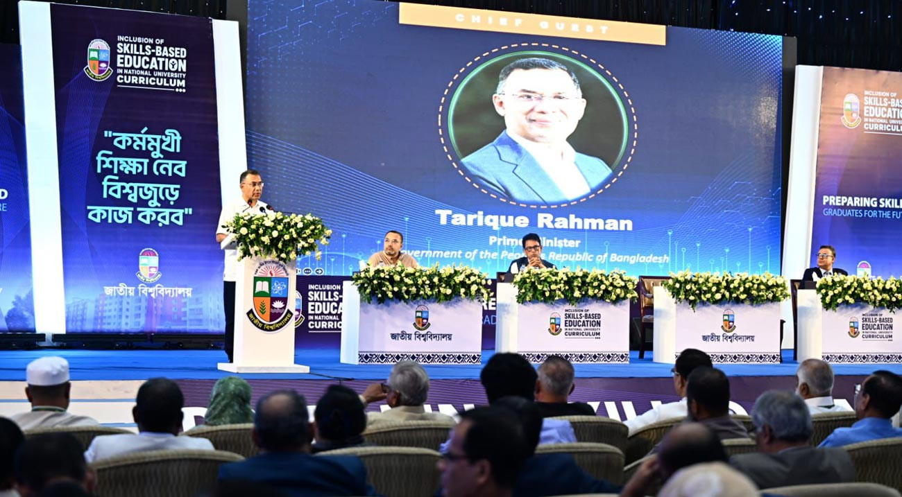 PM urges job-oriented education over certificate-based learning