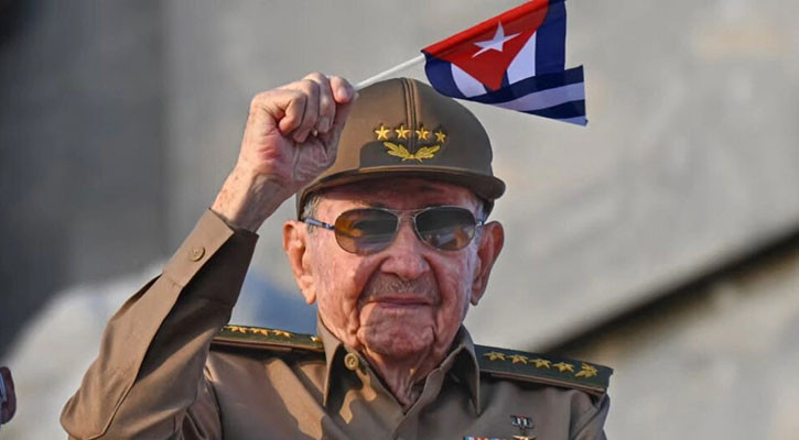 Raúl Castro appears in public after US indictment