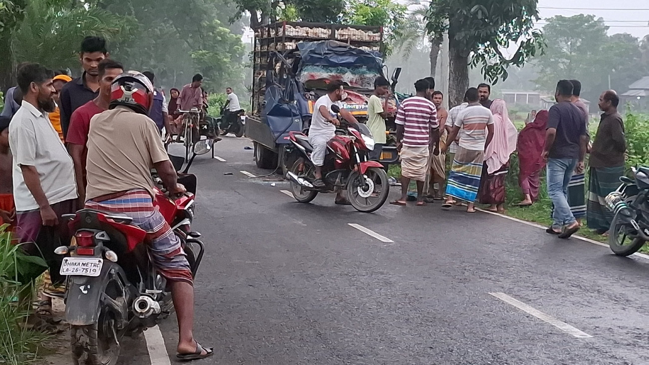Four killed in Tangail truck-pickup collision