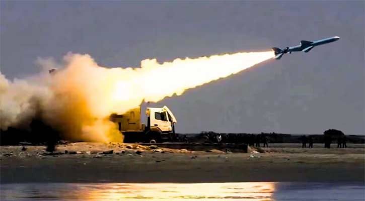 Iran launches retaliatory strikes on US bases in Bahrain, Jordan
