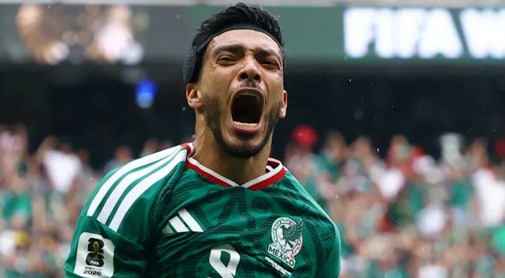 Mexico beat South Africa in World Cup opener