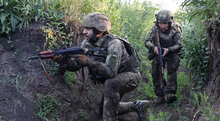 Three civilians dead in latest Russia, Ukraine strikes
