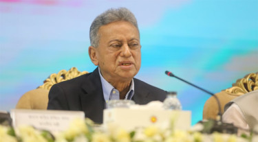 Pay rise may curb graft: Finance Minister