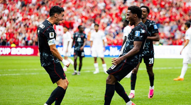 Canada thrash Qatar 6-0 for first World Cup win