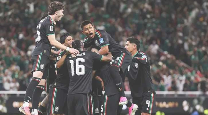 Mexico edge South Korea to reach World Cup knockouts