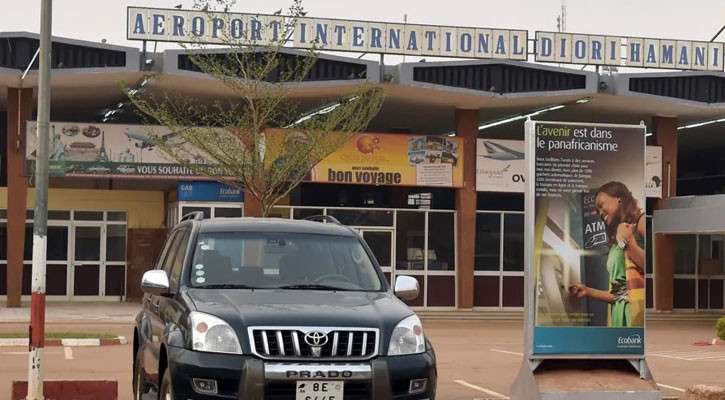 Thirty-five killed as gunmen attack Niger's biggest airport