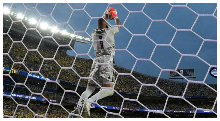Room heroics earn Curacao historic World Cup point