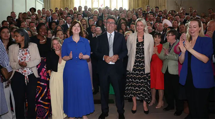 Burnham sworn in as MP