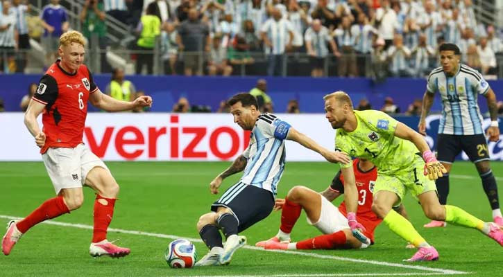 Messi breaks World Cup scoring record as Argentina beat Austria
