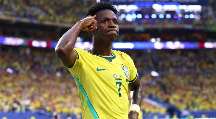 Vinicius double helps Brazil top Group C