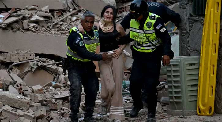 Twin quakes devastate Venezuela capital