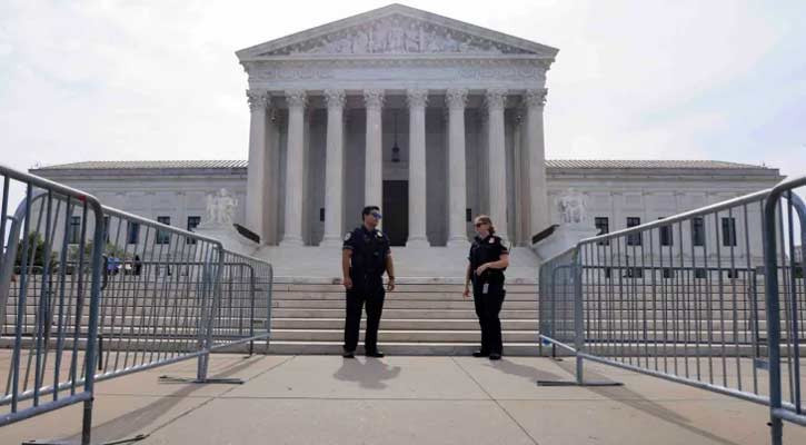 US SC upholds birthright citizenship, rejects Trump order