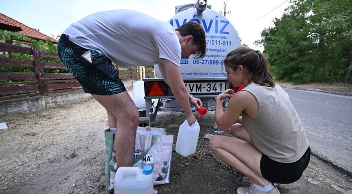 Spain records more than 1,000 heat-related June deaths