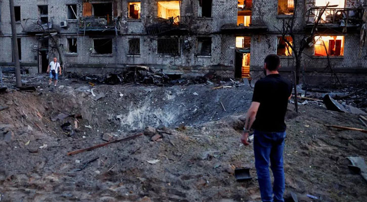 'Most massive' Russian attack on Kyiv kills at least 30