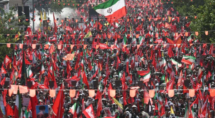 Crowds fill Tehran as Khamenei funeral procession begins