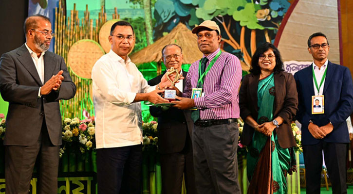 PM hands over Environment Award 2026 to six recipients